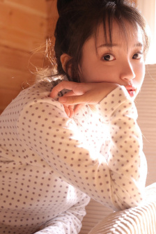 学生娇小嫩白紧小疼叫